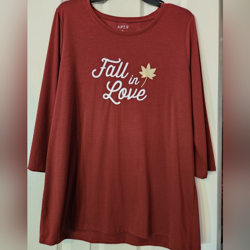 Apt. 9 Women's Three Quarter Sleeve Holiday Graphic Top